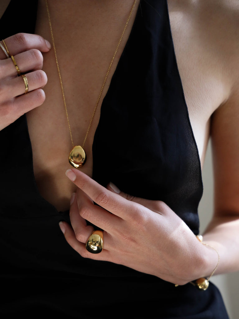 Gold Orb Necklace Necklace bagatiba