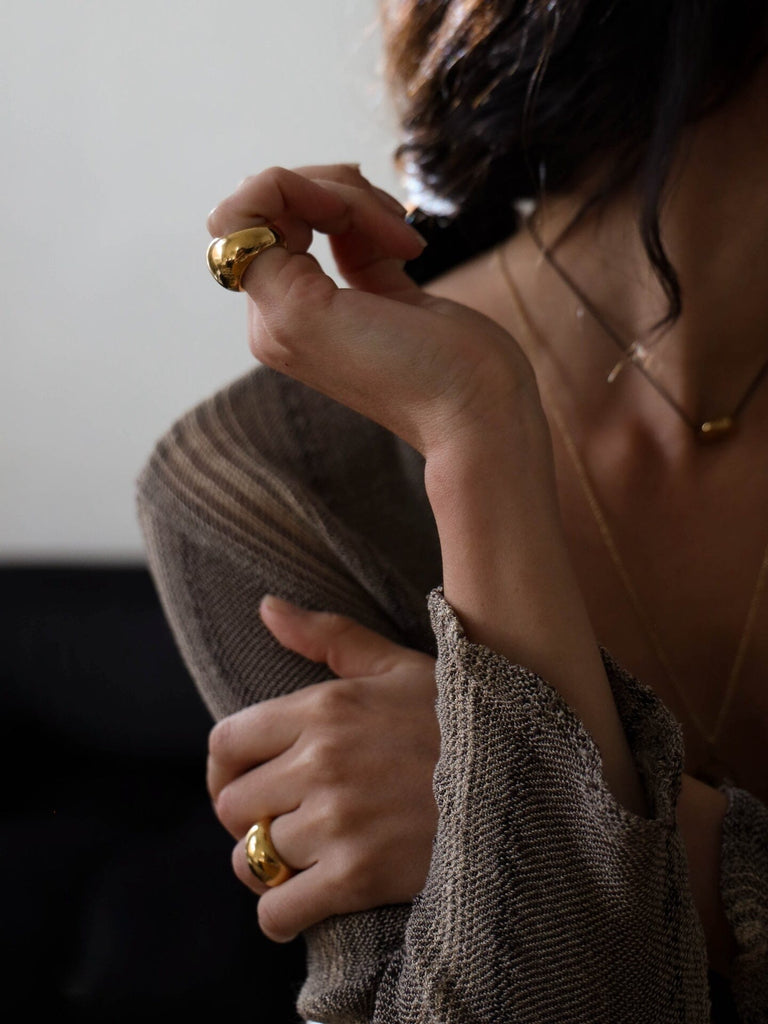 Small Gold Orb Ring Ring bagatiba