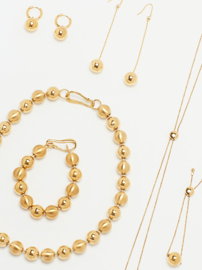 Flat lay detail shot of Adjustable Sphere Bracelet bagatiba
