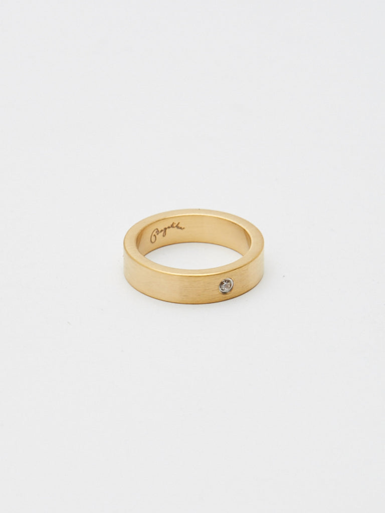 Close up flat lay of Ella Diamond Ring Ring Bagatiba