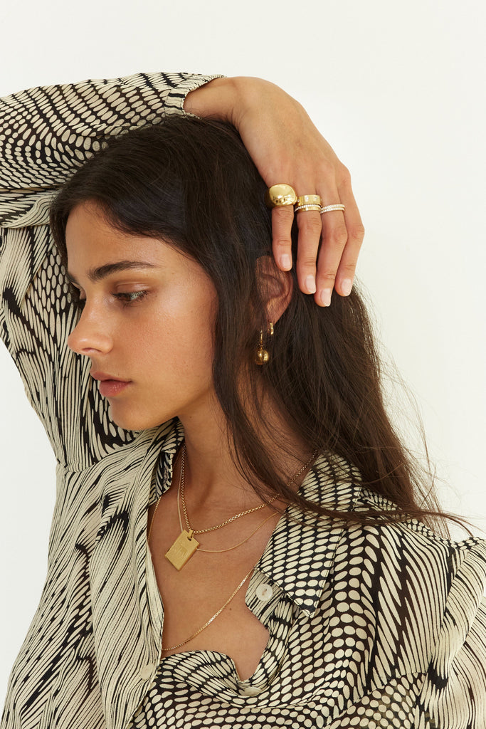Large Gold Orb Ring Ring bagatiba