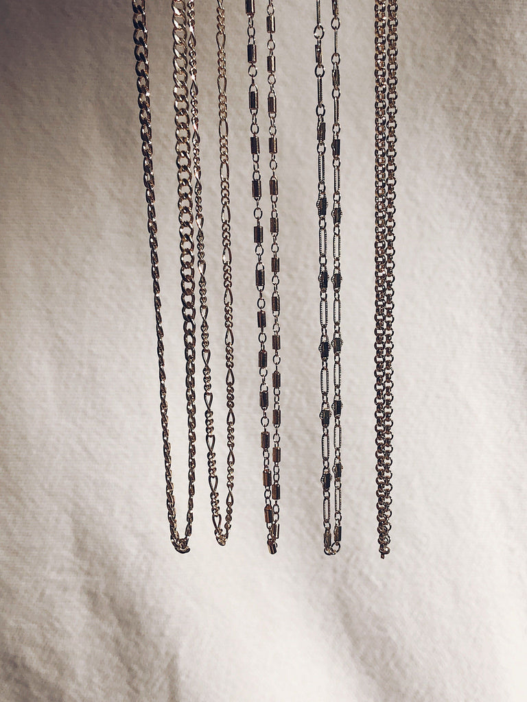 Roller Choker by Bagatiba in natural light