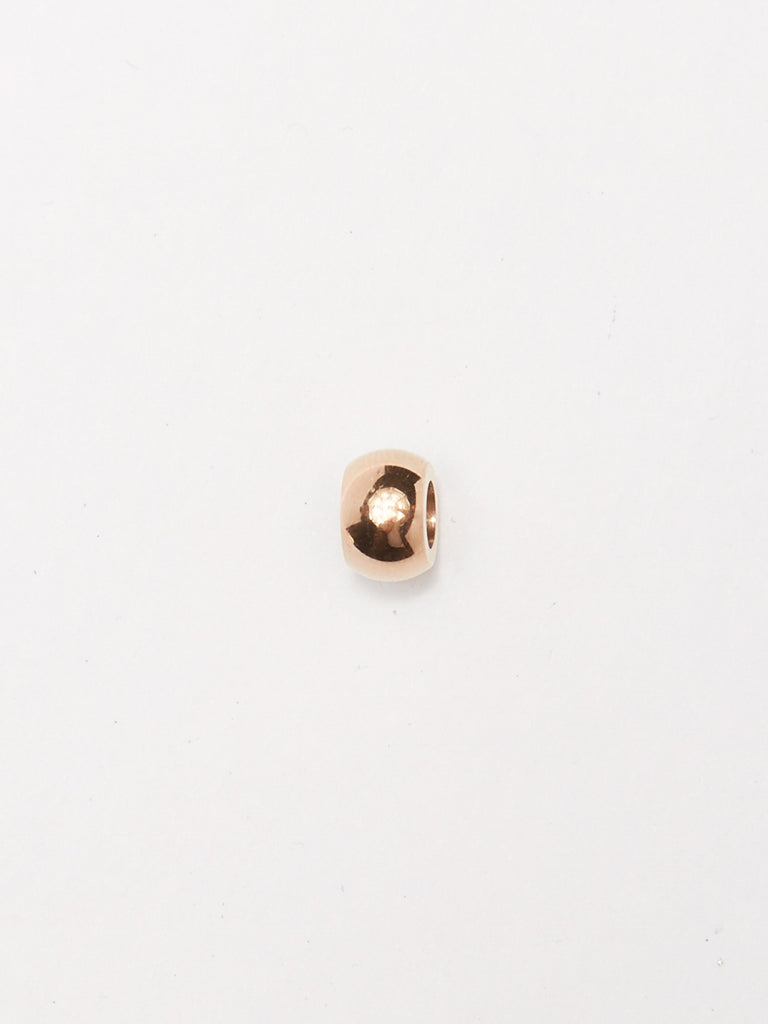 Detail view of the bead from Rose Gold Bead Set Bagatiba