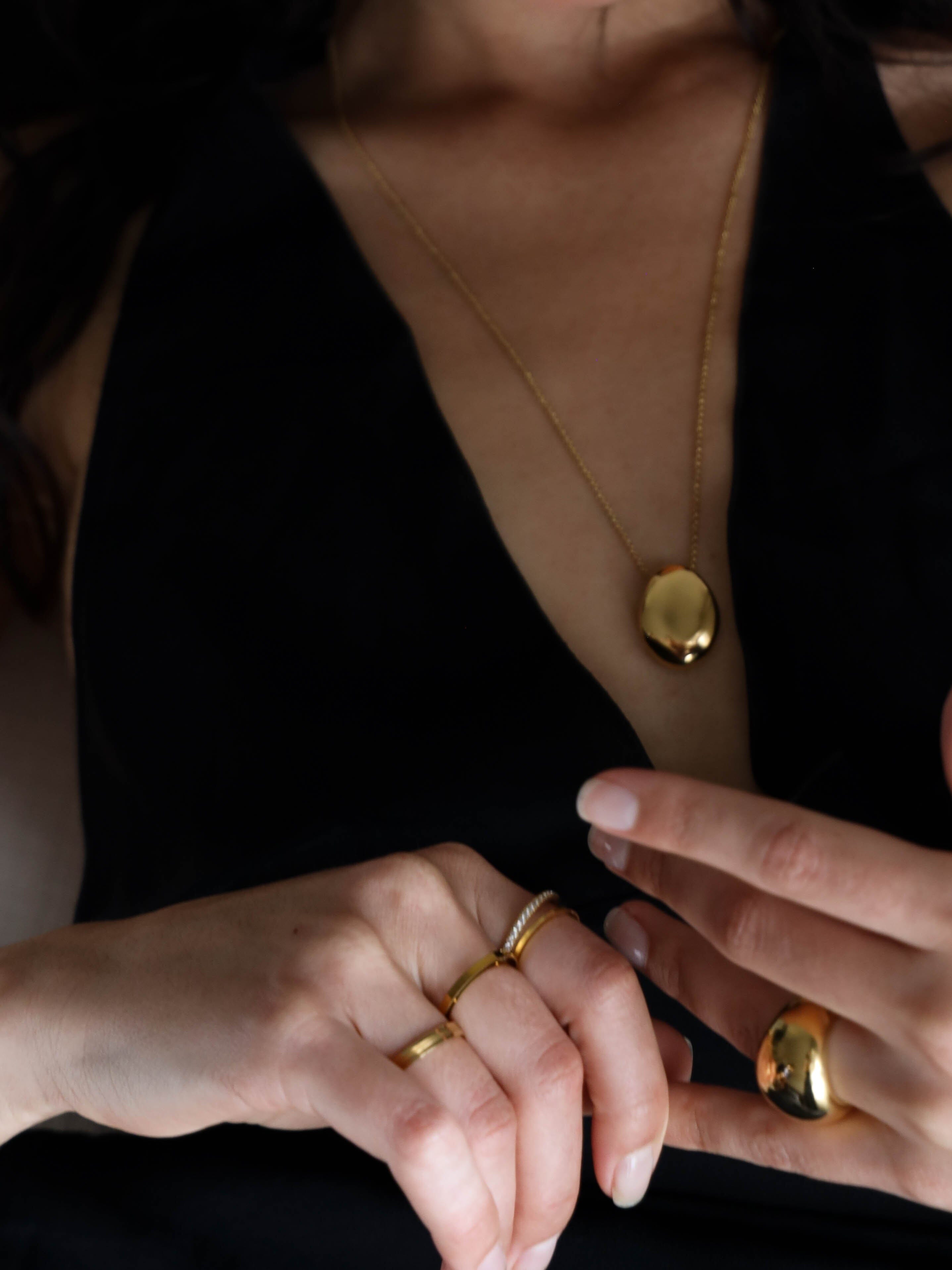 Gold Orb Necklace Necklace bagatiba 