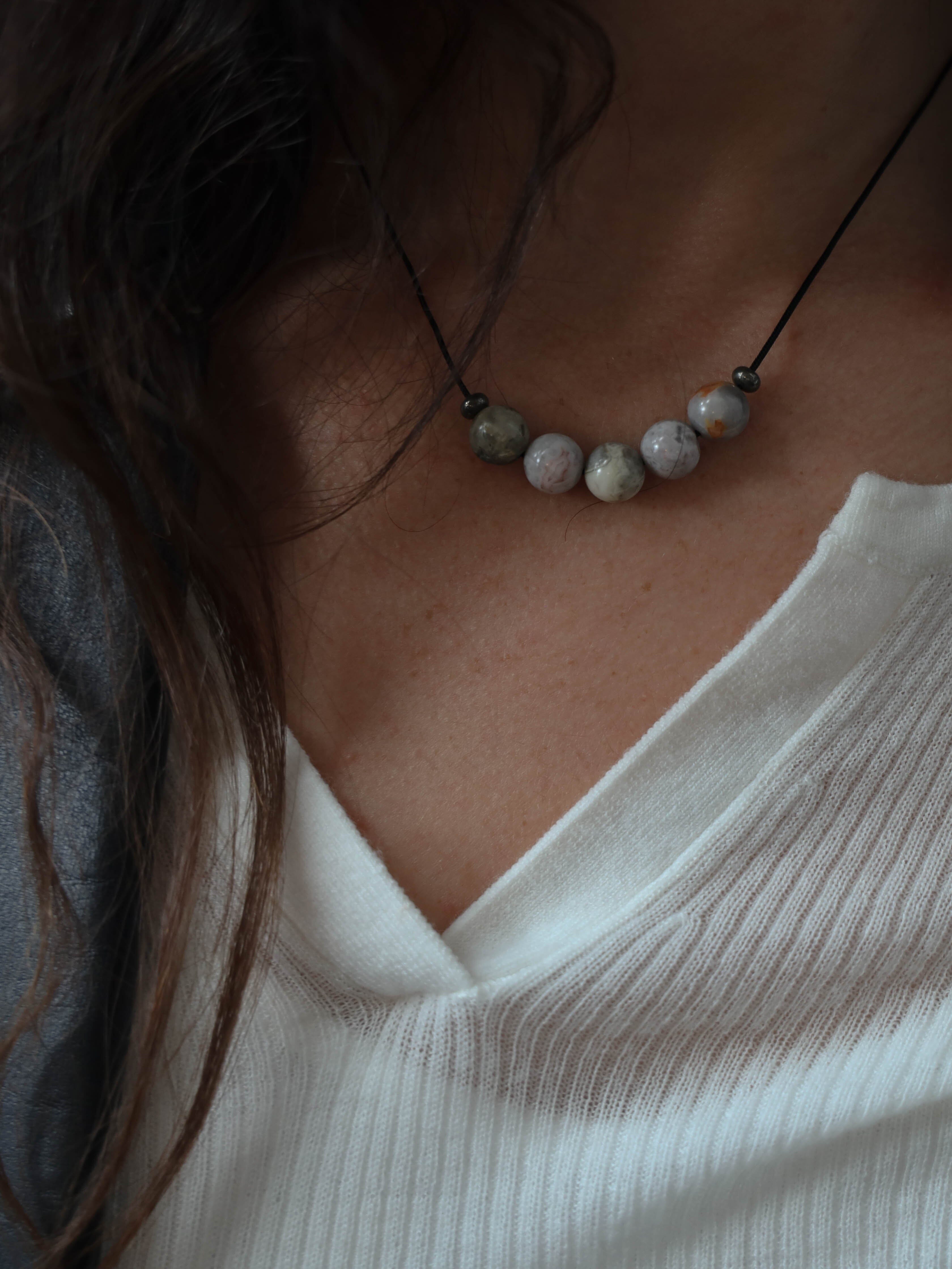 Mini Agate Beaded Necklace necklace Bagatiba 