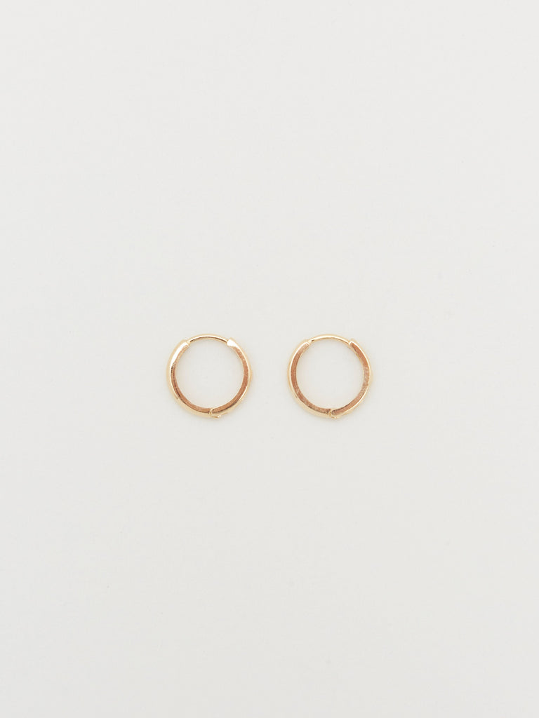 14K Medium Huggie Hoops