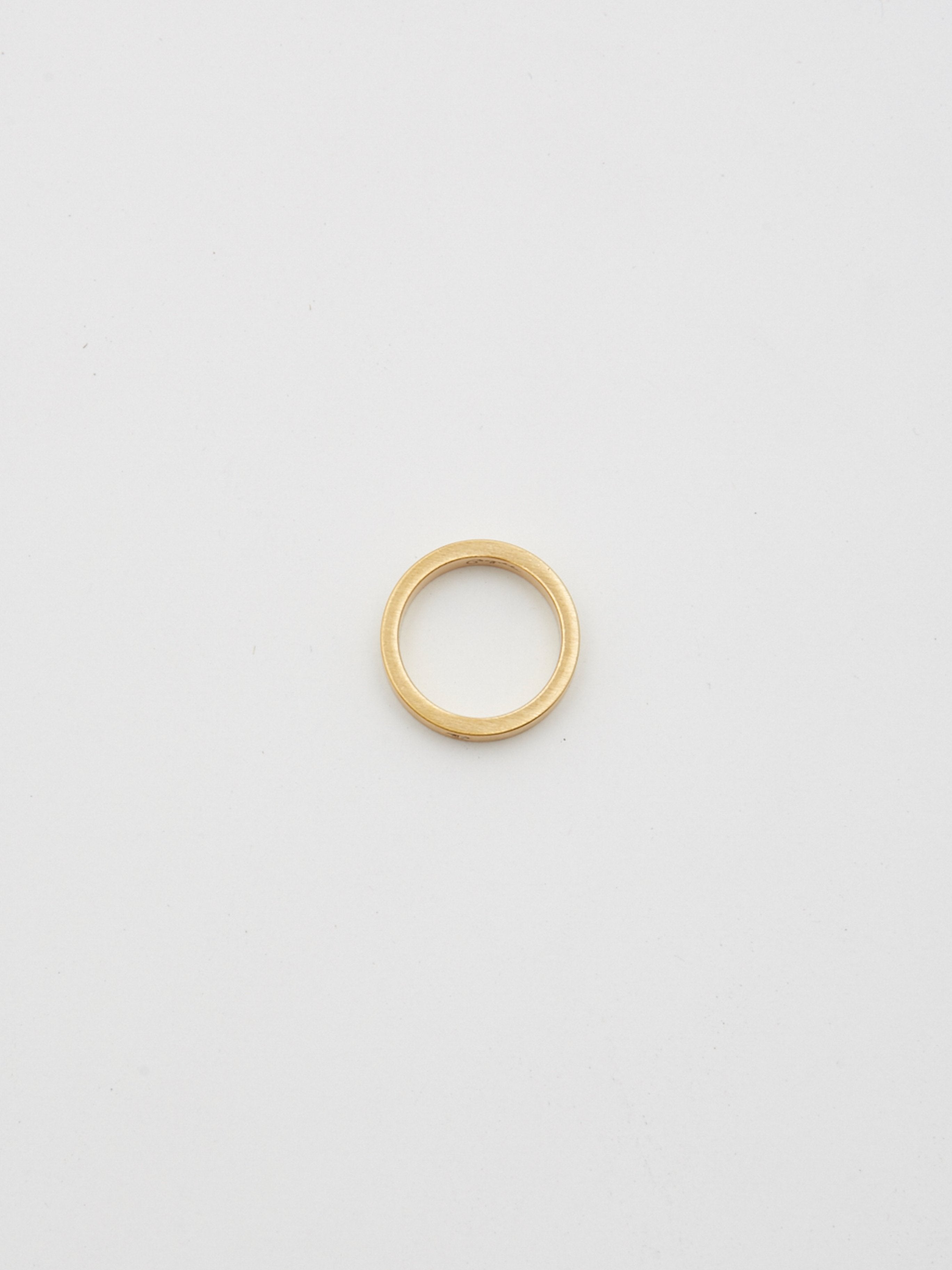 Top view flat lay of Ella Diamond Ring Ring Bagatiba 