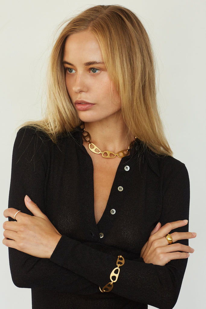 Model wearing Gold Brushed Tab Necklace Necklace bagatiba 