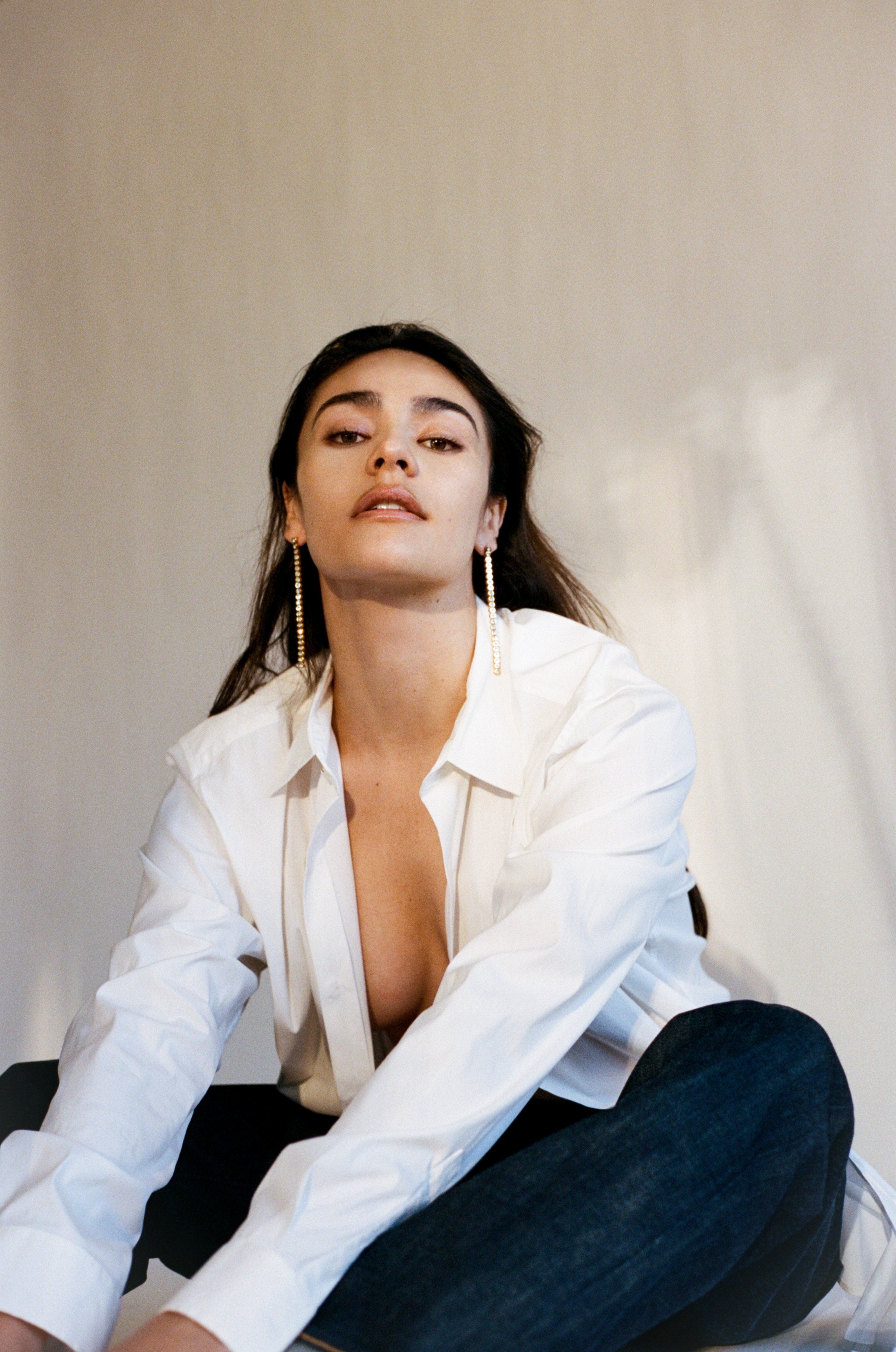 Full view on model of Mika Diamond Line Earrings Earrings bagatiba 