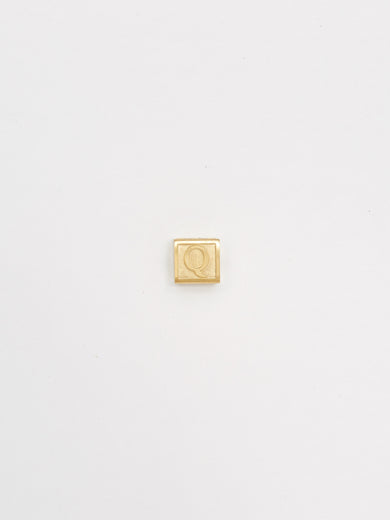 "Q" Letter Block