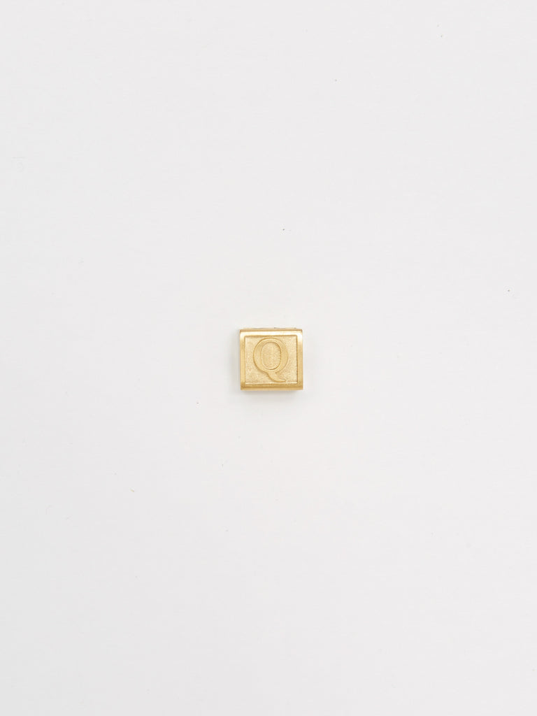 "Q" Letter Block