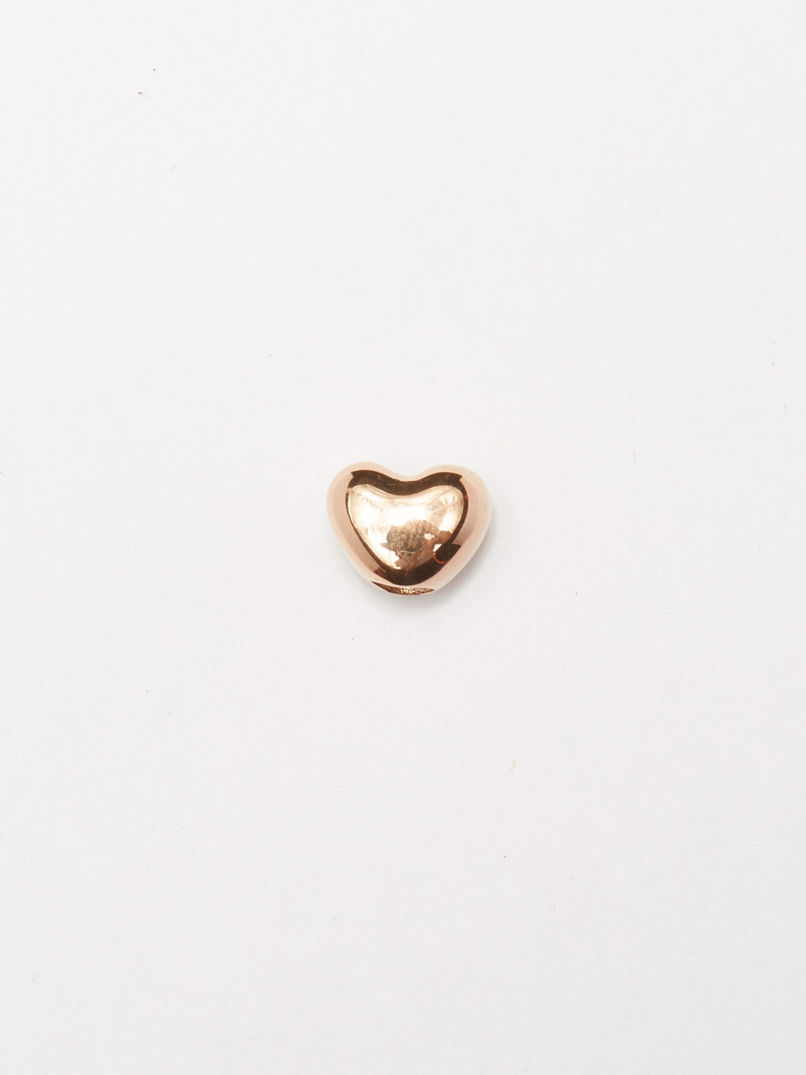 detailed flat lay of heart from Rose Gold Bead Set Bagatiba 