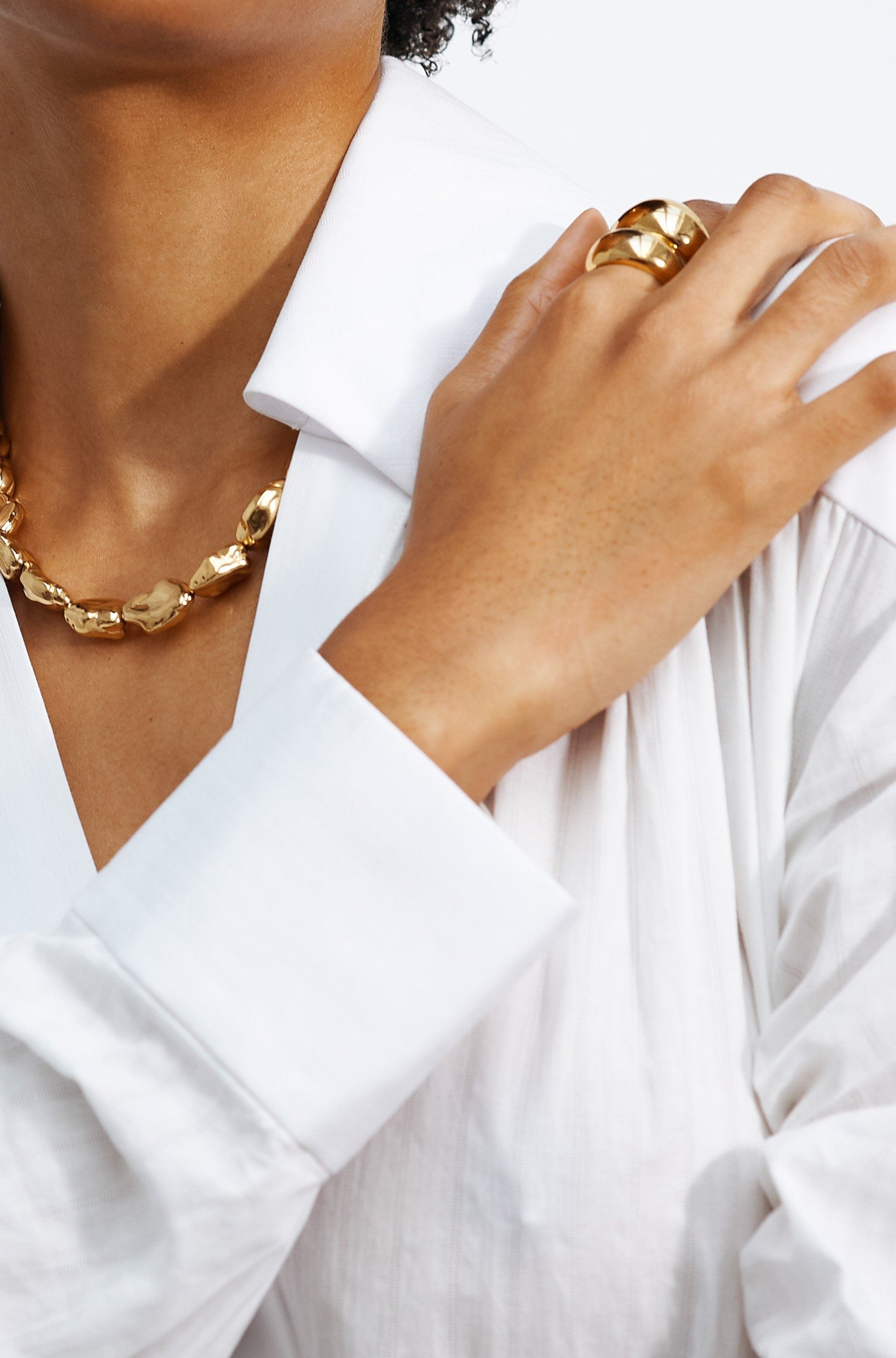 Small Gold Orb Ring Ring bagatiba 