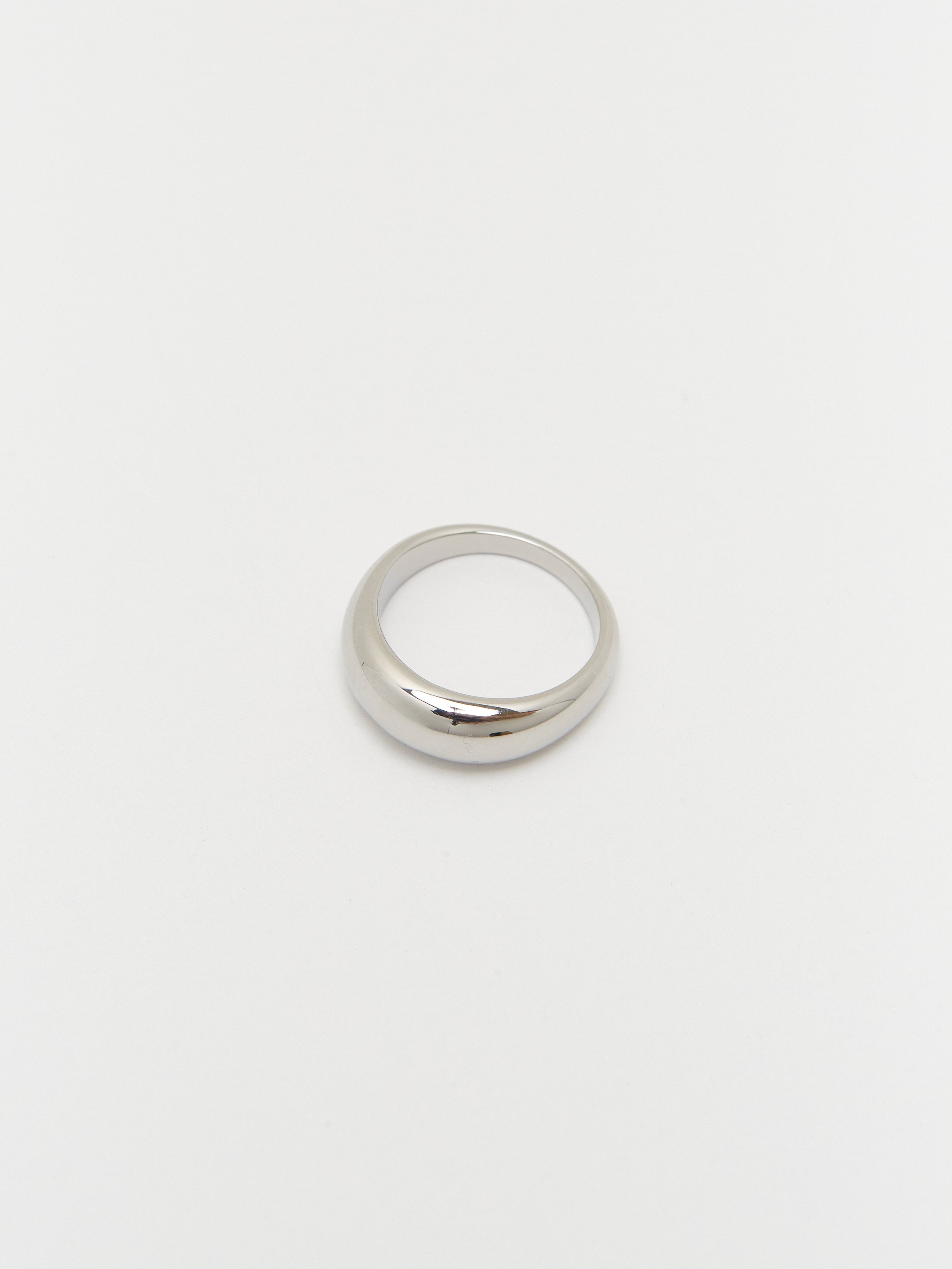 Flat lay view of the Thin Silver Orb Ring Ring bagatiba 