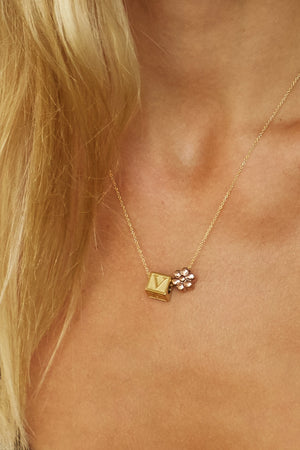 "V" Letter Block - rollover