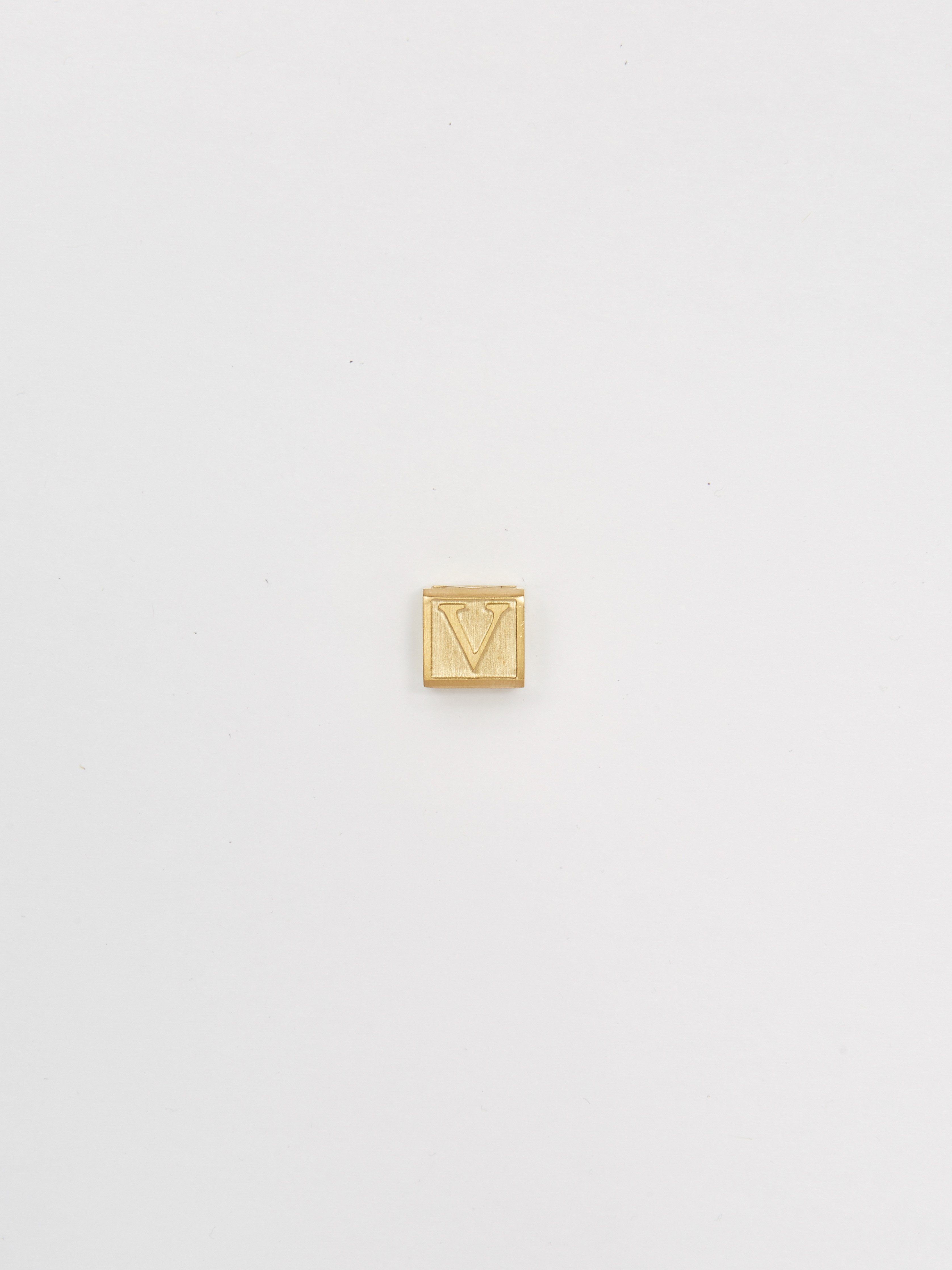 Full view flat lay of "V" Letter Block letters Bagatiba 