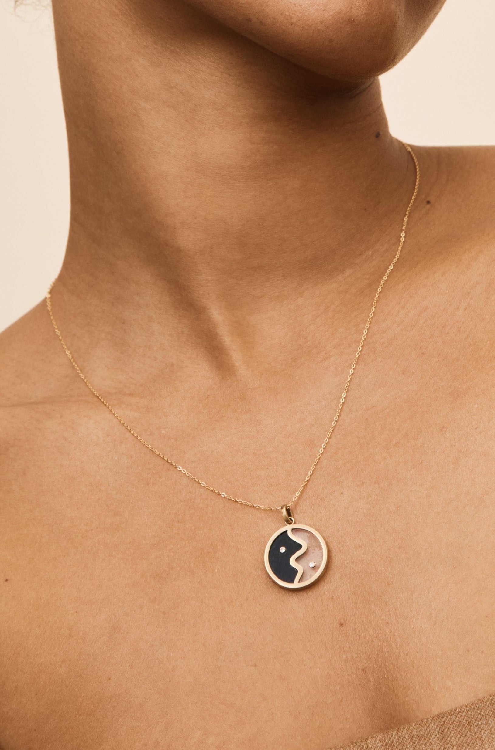 Yin Yang Glass Necklace Necklace bagatiba 